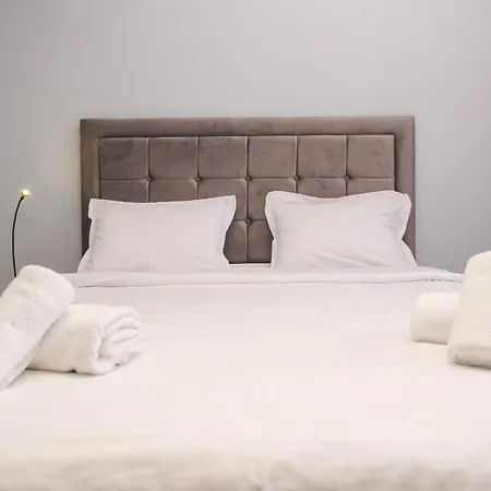 Sleek & Stylish 2-bedroom 아파트 플로브디프