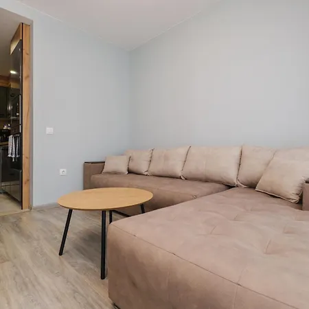 Sleek & Stylish 2-bedroom