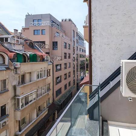 Sleek & Stylish 2-bedroom 아파트 *