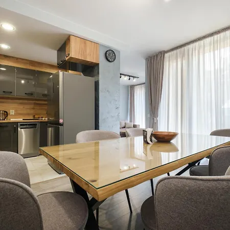 아파트 Sleek & Stylish 2-bedroom *